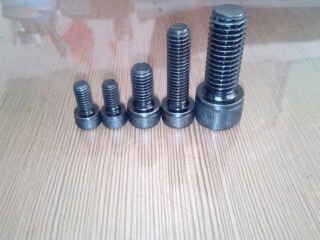 廠家批發(fā)8.8級10.9級內(nèi)六角,外六角螺栓,歡迎采購。圖片,廠家批發(fā)8.8級10.9級內(nèi)六角,外六角螺栓,歡迎采購。圖片大全,永年縣達力索具-